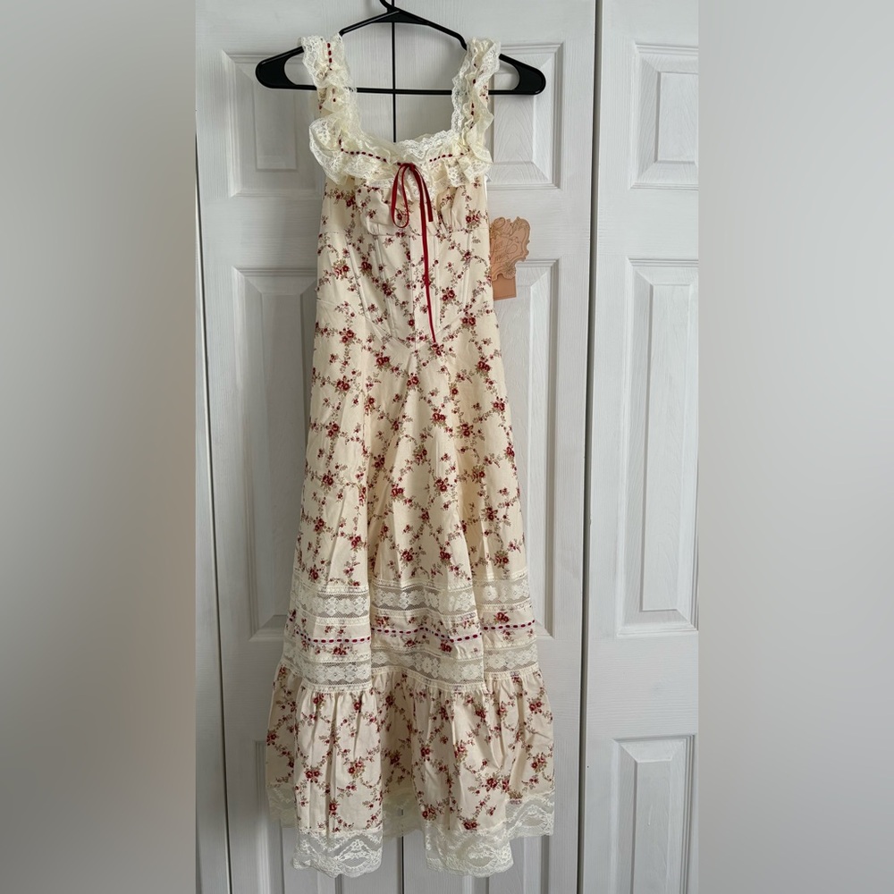 Floral corset dress- sundress of your dreams!